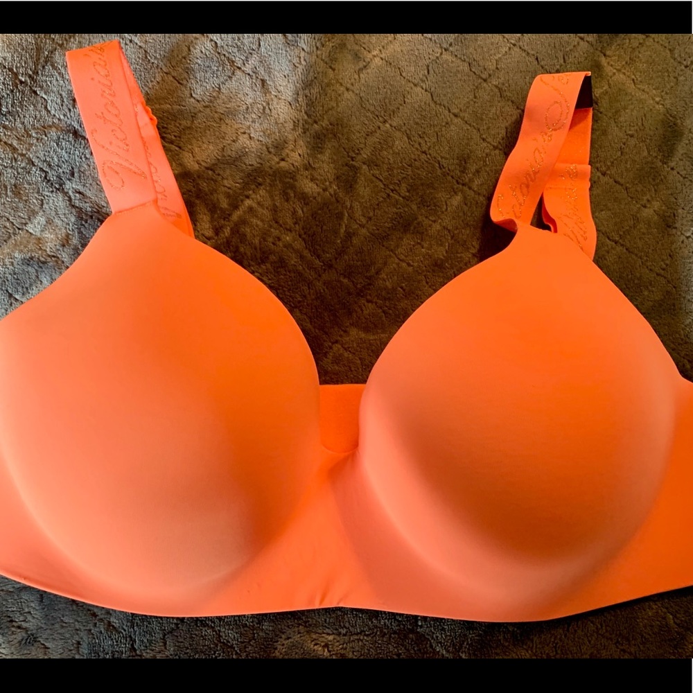 VICTORIA SECRET BRA